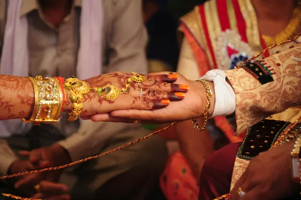 Mehndi & bangles